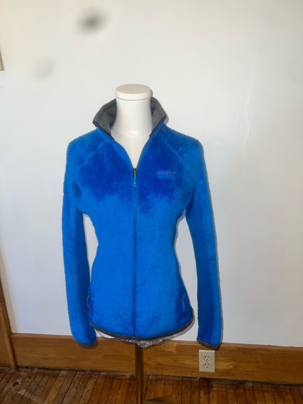 Patagonia Women's Blue Full-Zip Furry Super-Soft Jacket Size small